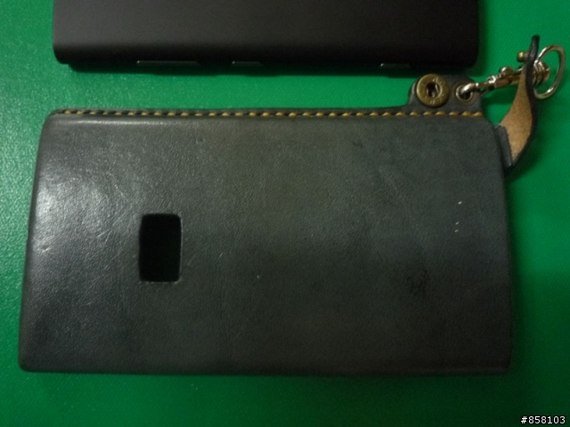 親自為LUMIA 920製作手縫定型保護皮套