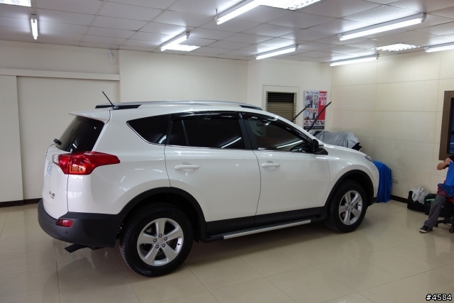 食言而肥之...2013 New RAV4 2.5 4WD 開箱