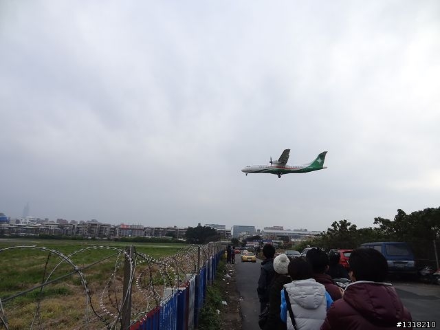 親子旅遊-新春台北自由行(4)-育樂花博松機行