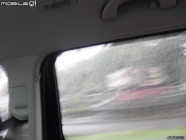 Skoda yeti の旅出 窗外旅遊