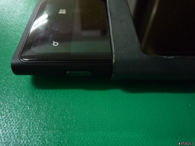 親自為LUMIA 920製作手縫定型保護皮套