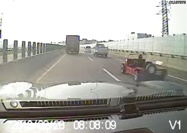 上班途中遇見好酷的車