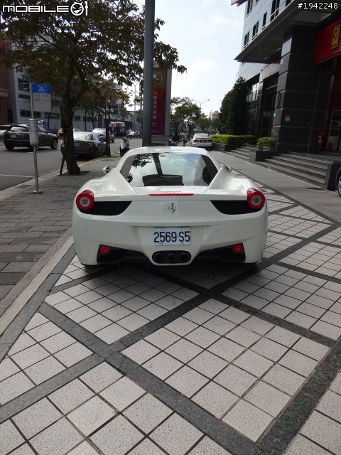 FERRARI 458 Italia