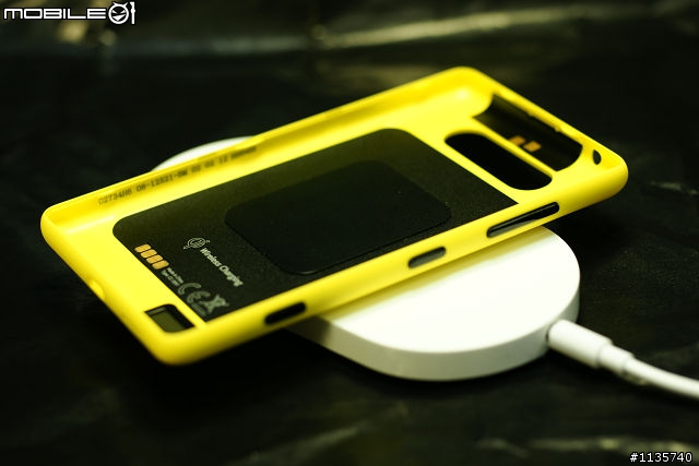 [開箱測試] Nokia DT-900 原廠無線充電盤 & Nokia Lumia 820 無線充電原廠背蓋