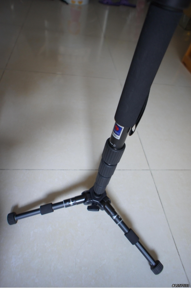 簡易單腳架增加穩定性 Benro+Velbon Maxi Mini II