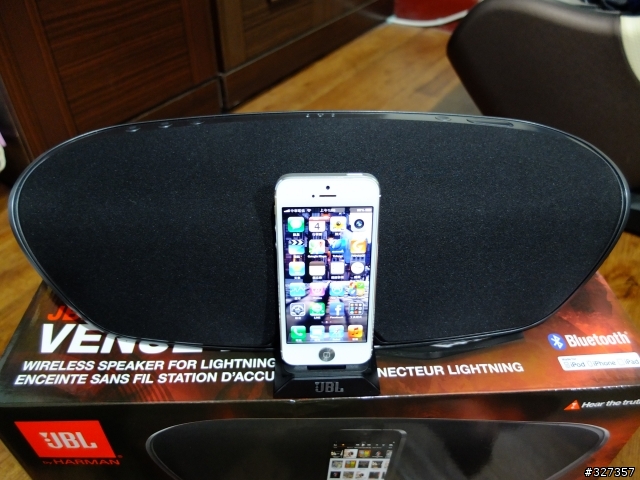  JBL VENUE LT for iPhone5, iPod & iPad