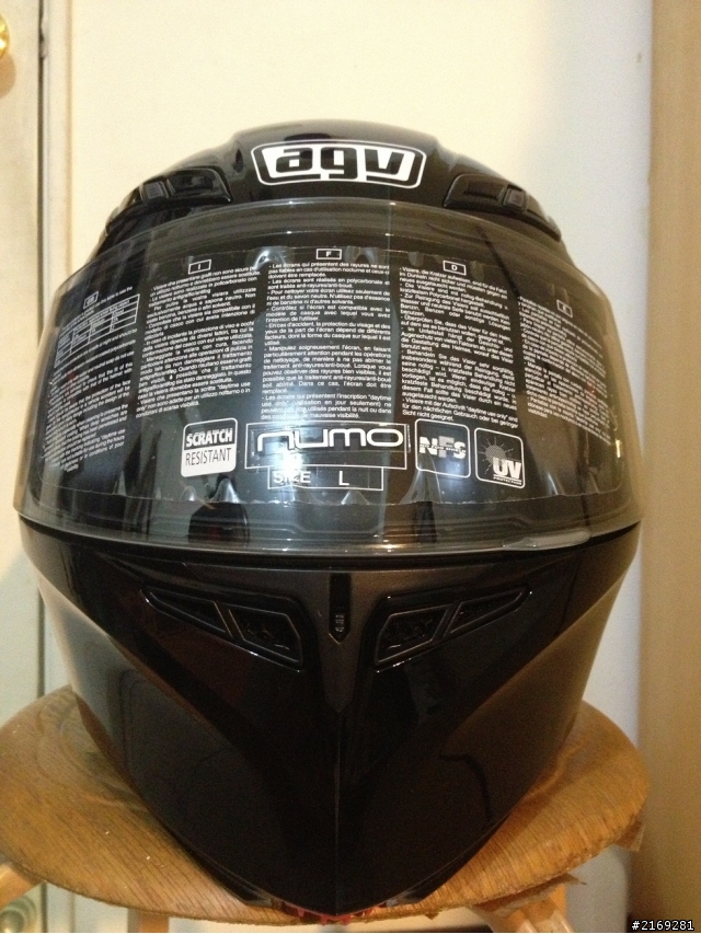 [簡單分享+抱怨] AGV NUMO 汽水帽