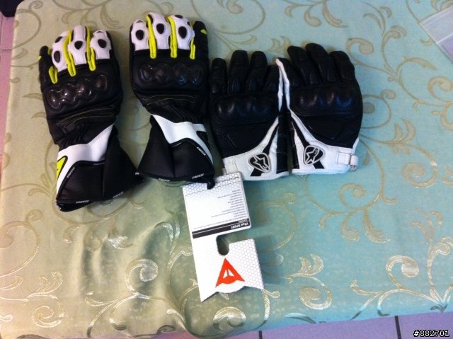 過年戴新手套DAINESE ROSSI VR46 Sport Gloves