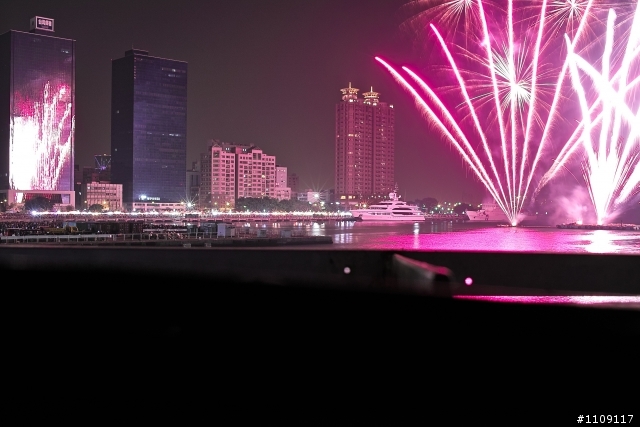 催燦燈海慶元宵，幸福高雄來愛河