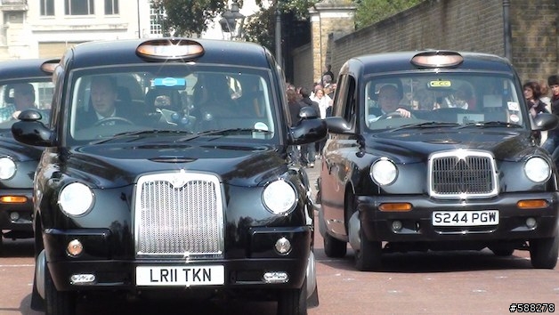 中國吉利汽車買下英國倫敦黑頭計程車