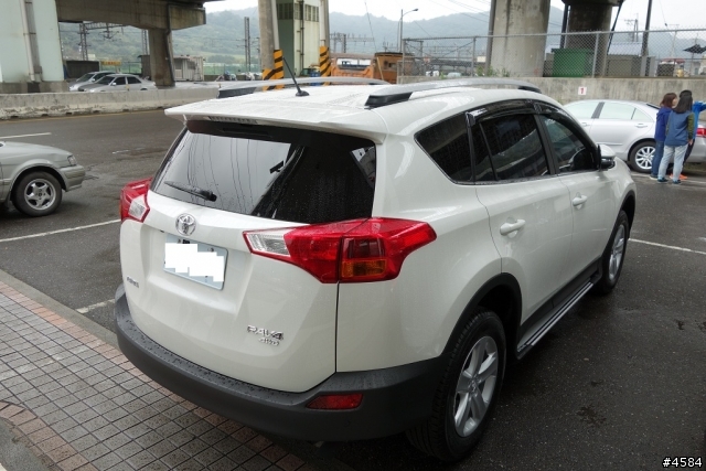 食言而肥之...2013 New RAV4 2.5 4WD 開箱