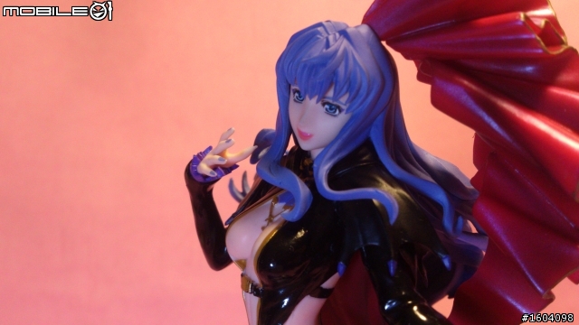 [開箱]Macross F 雪露 各版本分享 "07/21新增 - 30th cosplay版"