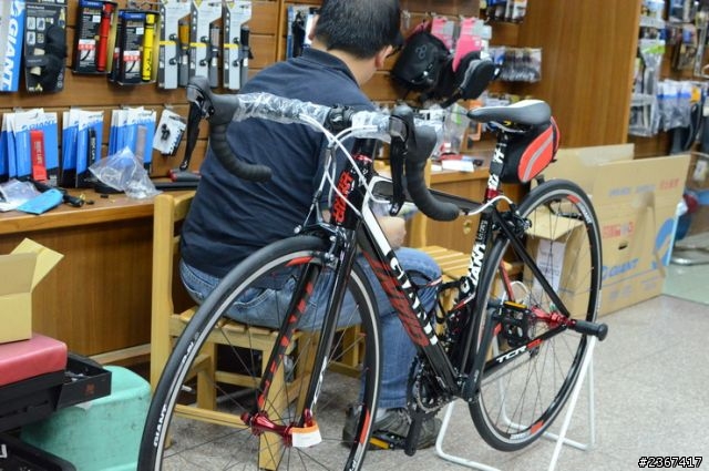 [開箱] 2013 Giant TCR SL3 人生第一台公路車 [圖很多]