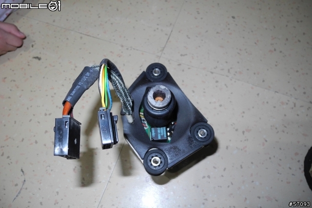 [分享]DIY Fiat NP 1.2方向機馬達維修(繼電器假焊)