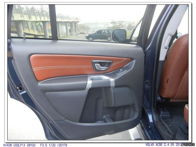 2013 VOLVO XC90 深海藍 開箱照