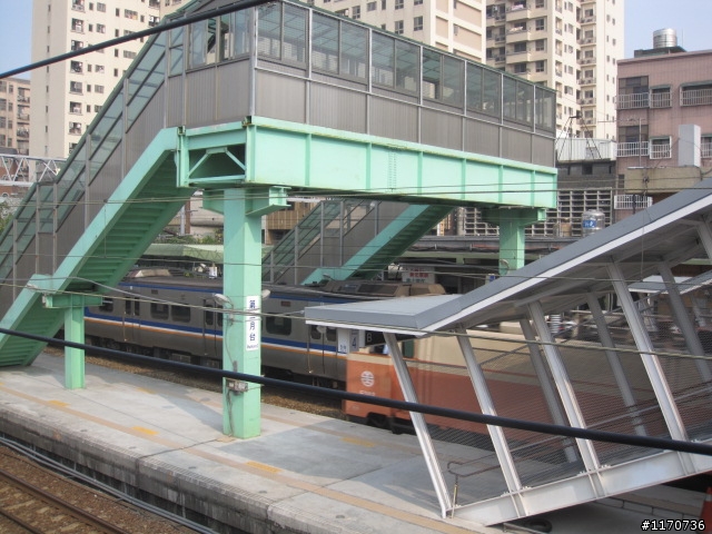 竹北火車站跨站工程