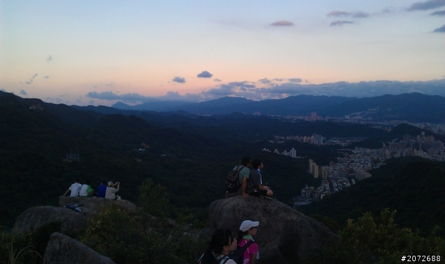 內湖金面山各位去過嗎? 發現它毀了...