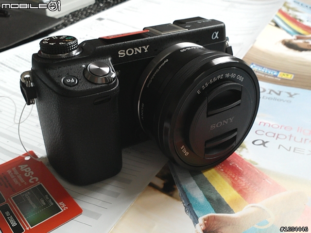 【開箱】Sony NEX-6L の 生平第一部無反光鏡系統微單眼相機
