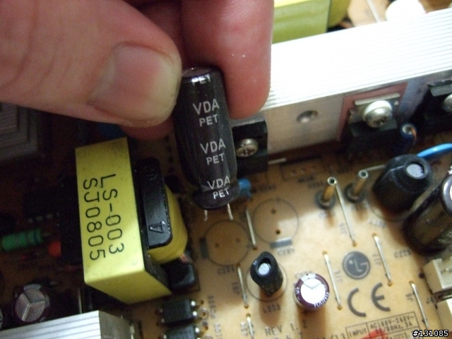 LG 32LC4D 維修diy(電源板換電容)