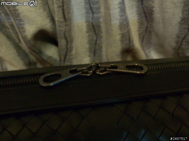 [開箱] Bottega Veneta（BV） 黑色編織TravelBag和75ml香水