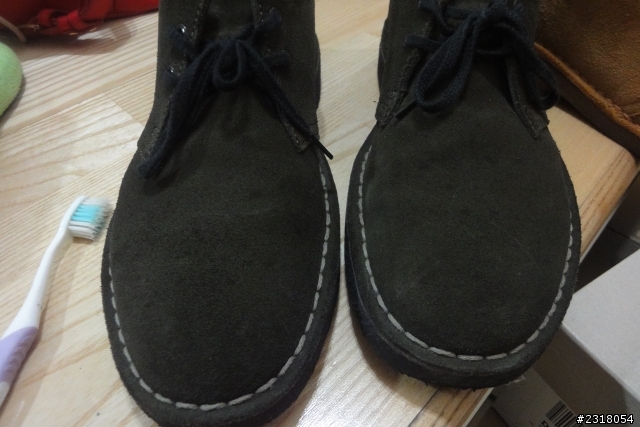 [請益]Clarks Original麂皮沙漠靴 污漬如何清潔保養??