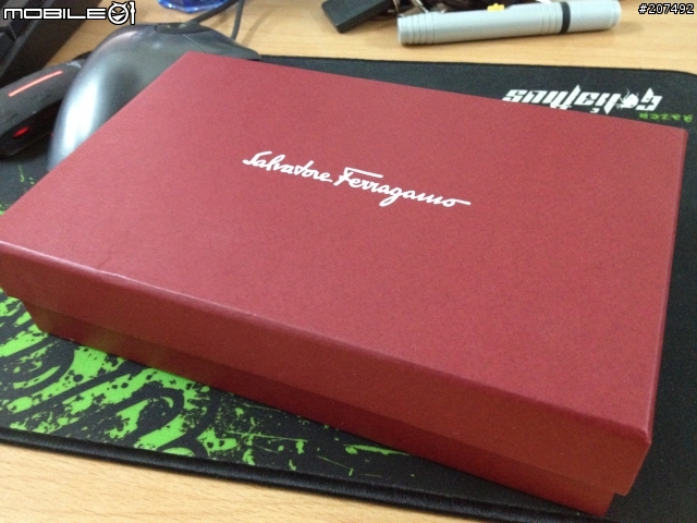 Salvatore Ferragamo基本款長夾，簡易開箱