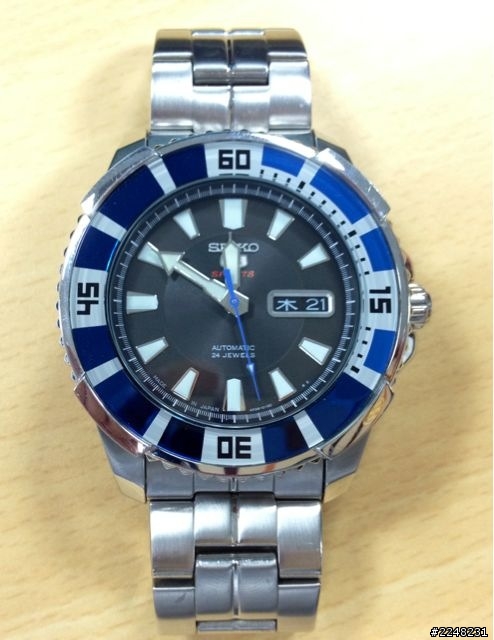 Seiko 5藍水鬼簡單開箱