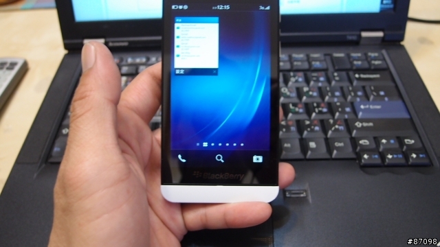BlackBerry Z10開箱_第二篇_BlackBerry Peek&BlackBerry Hub篇，加演郵件設定