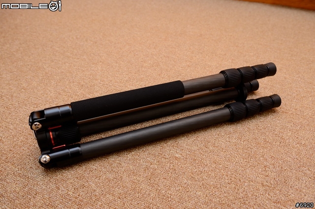 [簡易開箱]AOKA TKPRO-124 8層碳纖維4節腳架 + Photo Clam PC-33NS