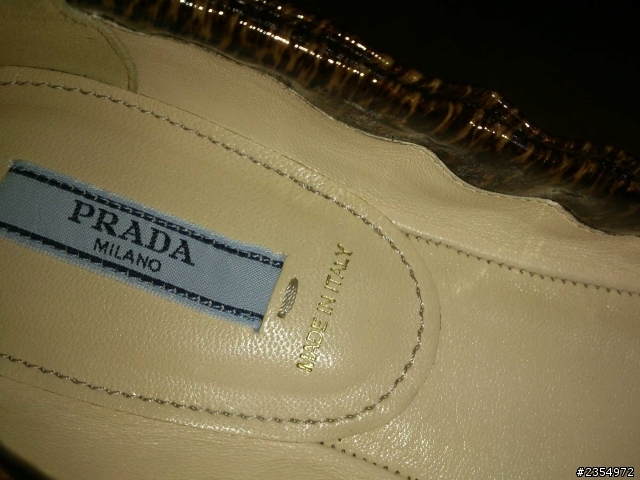 Prada Vernice 芭蕾舞鞋