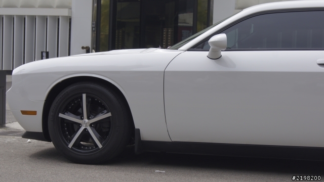 這台是Dodge Challenger SRT8嗎??