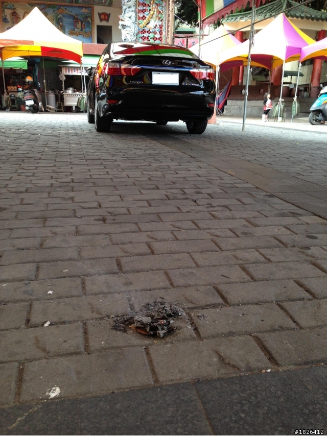 帶車子去拜拜~~ES300h(買車分享，圖少)