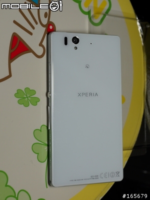 docomo SO-02E (XPERIA Z) 模型機全色實機賞圖共95張