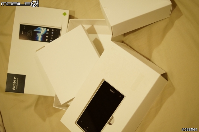 送兒子的生日+新年禮物 Xperia Acro S
