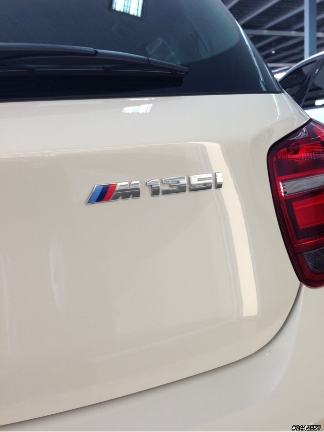 歹勢!!新手第一次不專業的開箱文~終於等到我的MT小白交車啦.....~BMW M135I~