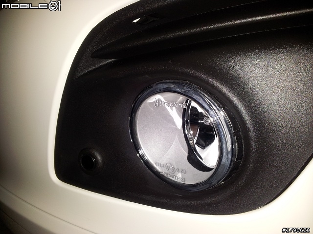 VOLVO  D5  2012  霧燈改裝  <有霧燈蓋就該給霧燈,怎能偷了呢?>