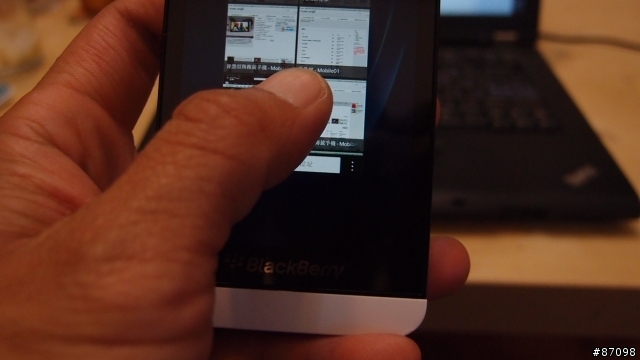 BlackBerry Z10開箱_第二篇_BlackBerry Peek&BlackBerry Hub篇，加演郵件設定