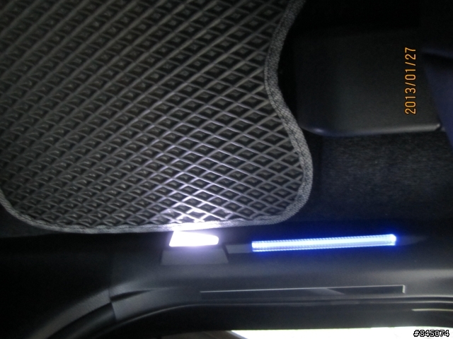 NEW RAV4 新車開箱-內門檻LED&鯊魚天線&LED車牌燈