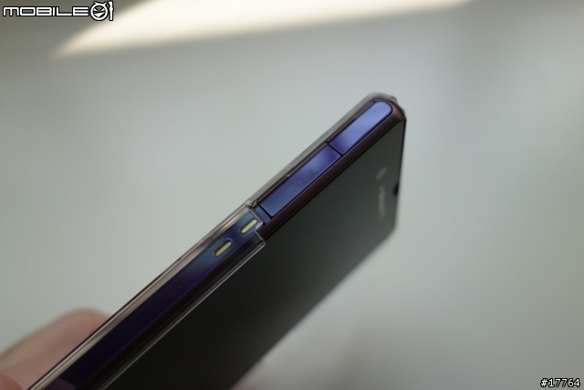 「分享」XPERIA Z SO-02E 專屬保護貼及背蓋