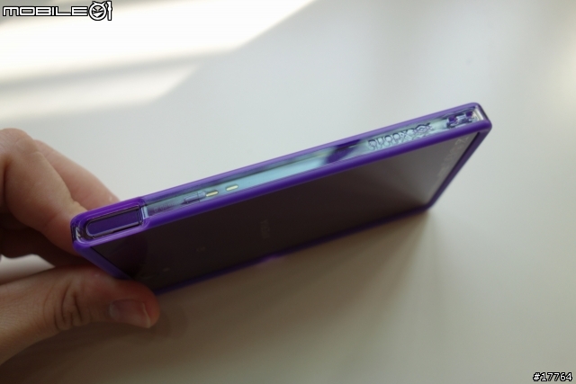 「分享」XPERIA Z SO-02E 專屬保護貼及背蓋