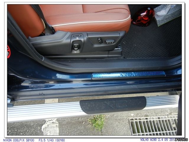 2013 VOLVO XC90 深海藍 開箱照