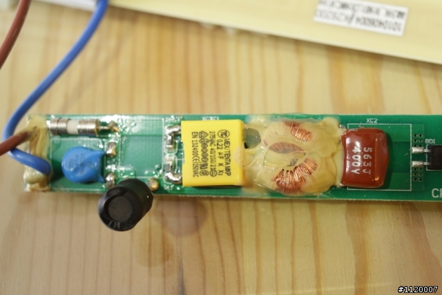 有請LED電源達人...電源不穩燈管的嘶嘶聲.....更新電源細部照片