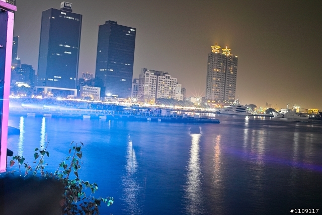 催燦燈海慶元宵，幸福高雄來愛河