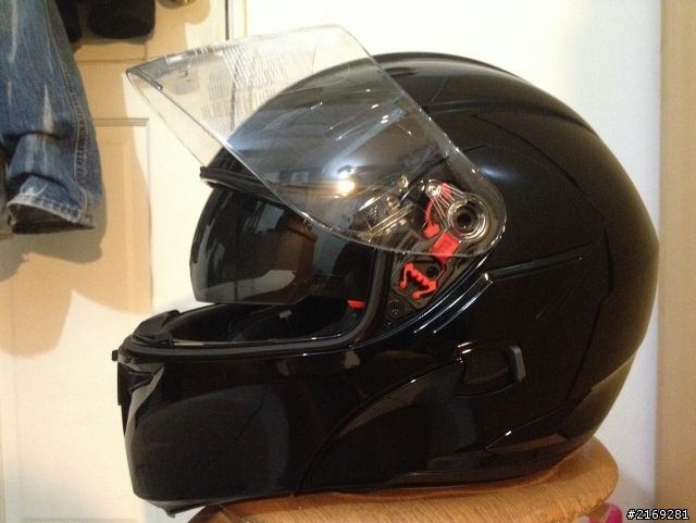 [簡單分享+抱怨] AGV NUMO 汽水帽
