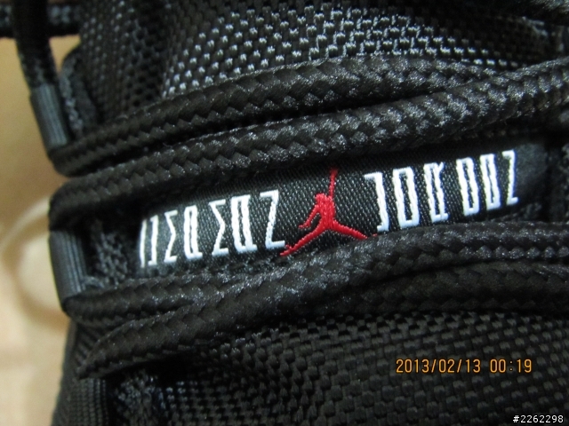 請各位大人幫忙鑑定Air Jordan 11 Retro Bred !!!
