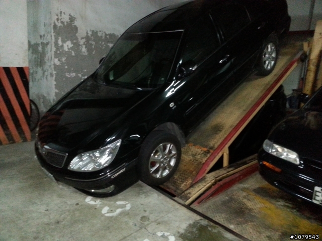機械停車設備故障導致車輛受損