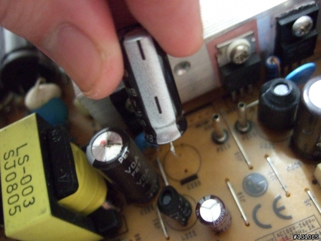 LG 32LC4D 維修diy(電源板換電容)