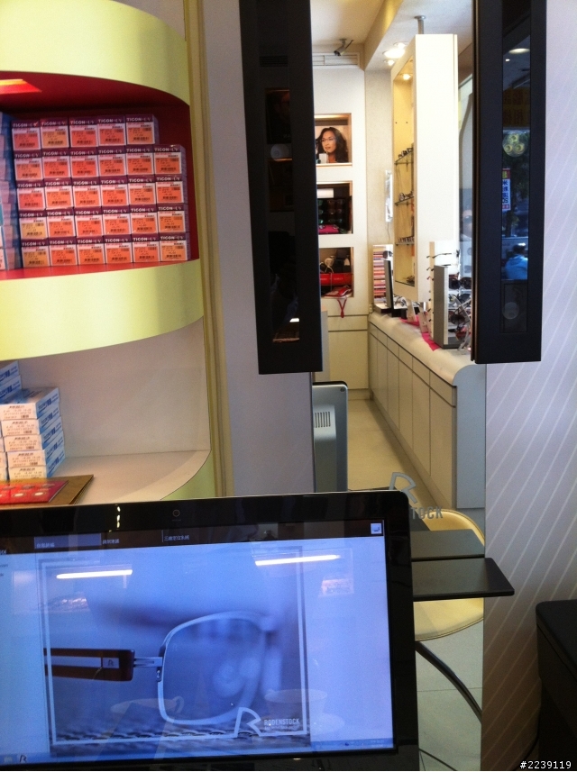 莫名奇妙配了porsche design 眼鏡