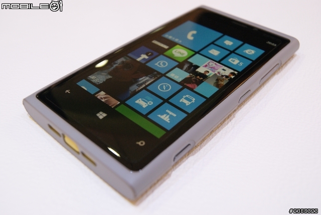 簡單開箱 NOKIA LUMIA 920