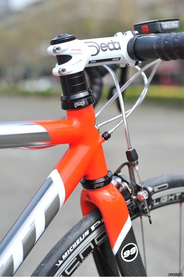 [组車日記] Orange fire! in CASATI Inox T99義大利不鏽鋼鋼管車，又是一篇跨年之作。